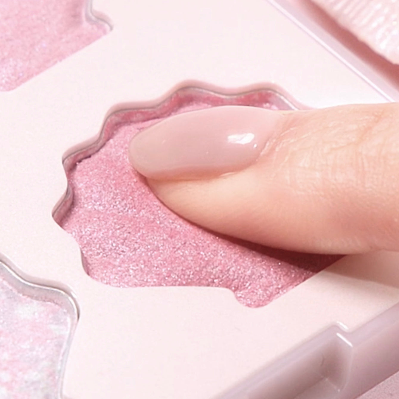 Shine Glowy Highlighter Palette 