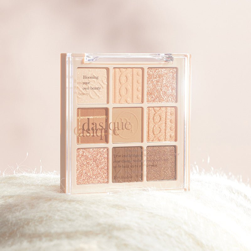 Dasique | Glitter Eyeshadow Palette : Beige Knit